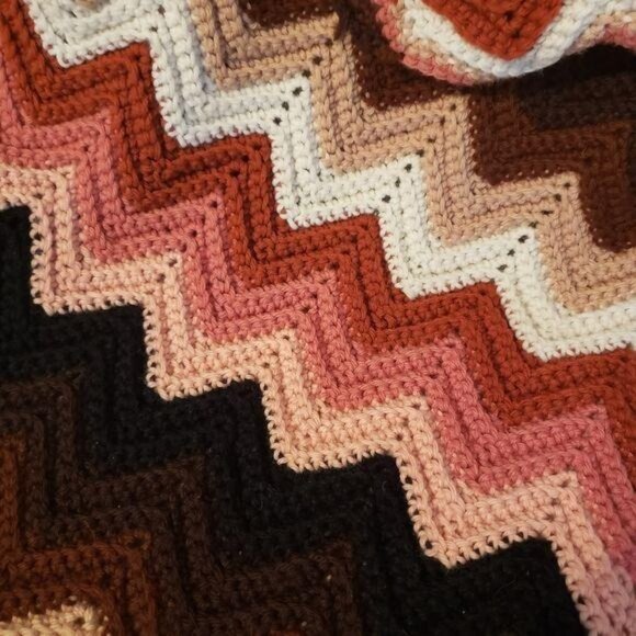 Vintage Handmade Zigzag Crochet Blanket Afghan Throw Inches Earth tones 42"x58" - Picture 3 of 9